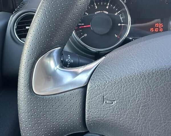 Чорний Пежо 3008, об'ємом двигуна 1.6 л та пробігом 151 тис. км за 9999 $, фото 23 на Automoto.ua