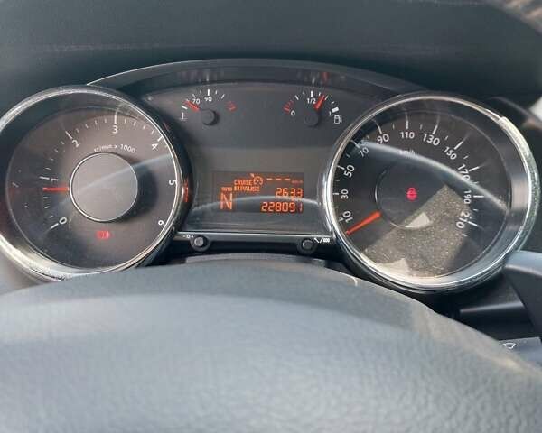 Чорний Пежо 3008, об'ємом двигуна 1.56 л та пробігом 228 тис. км за 11200 $, фото 9 на Automoto.ua