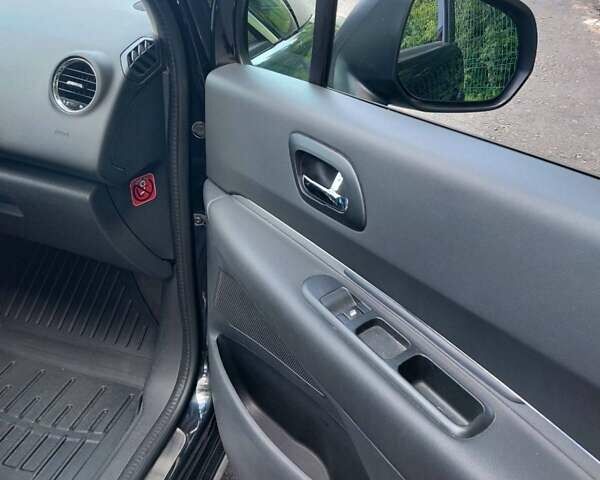 Чорний Пежо 3008, об'ємом двигуна 1.56 л та пробігом 228 тис. км за 11200 $, фото 5 на Automoto.ua