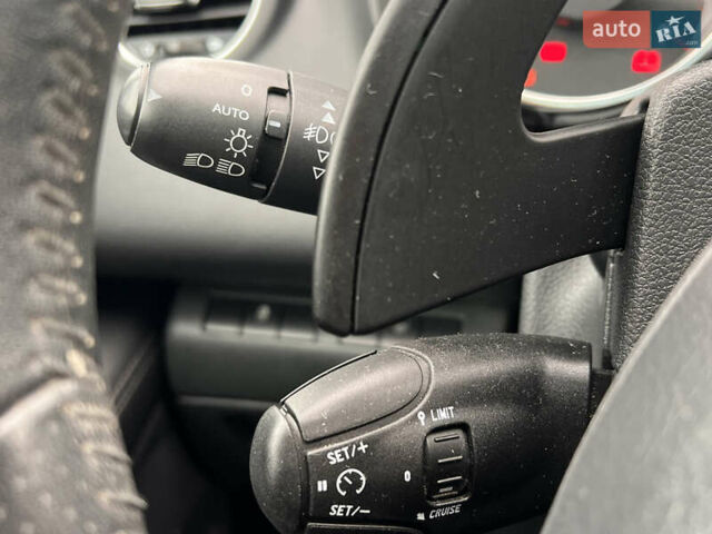 Чорний Пежо 3008, об'ємом двигуна 1.6 л та пробігом 220 тис. км за 10700 $, фото 34 на Automoto.ua