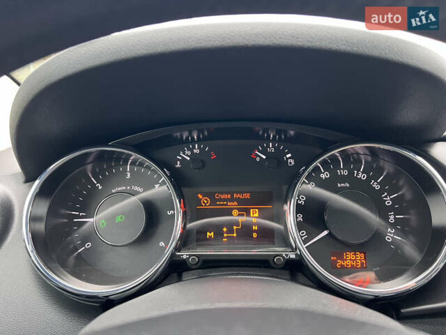 Черный Пежо 3008, объемом двигателя 1.6 л и пробегом 249 тыс. км за 12800 $, фото 62 на Automoto.ua