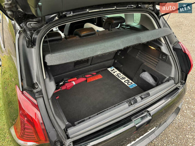 Черный Пежо 3008, объемом двигателя 1.56 л и пробегом 256 тыс. км за 12000 $, фото 48 на Automoto.ua