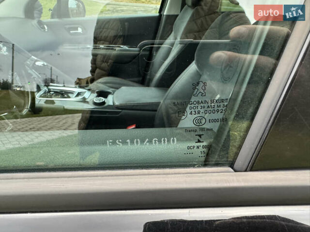 Черный Пежо 3008, объемом двигателя 1.56 л и пробегом 256 тыс. км за 12000 $, фото 15 на Automoto.ua