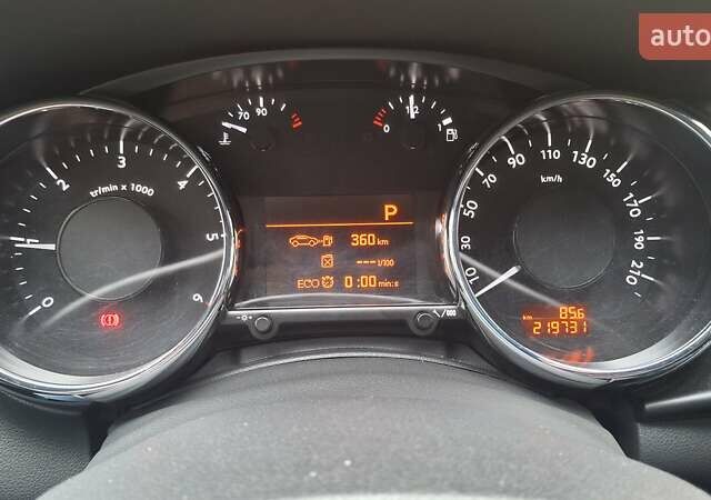 Черный Пежо 3008, объемом двигателя 1.56 л и пробегом 219 тыс. км за 12500 $, фото 12 на Automoto.ua