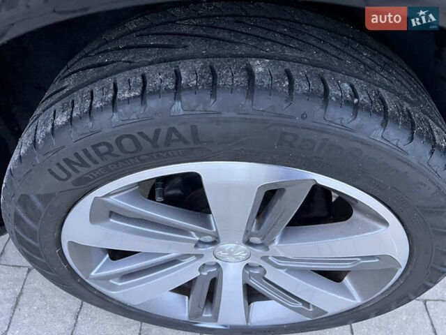 Чорний Пежо 3008, об'ємом двигуна 1.6 л та пробігом 249 тис. км за 12850 $, фото 58 на Automoto.ua