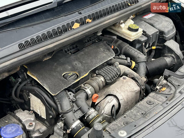 Черный Пежо 3008, объемом двигателя 1.6 л и пробегом 249 тыс. км за 12800 $, фото 51 на Automoto.ua