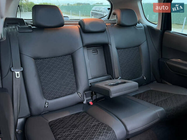 Чорний Пежо 3008, об'ємом двигуна 1.6 л та пробігом 249 тис. км за 12850 $, фото 41 на Automoto.ua