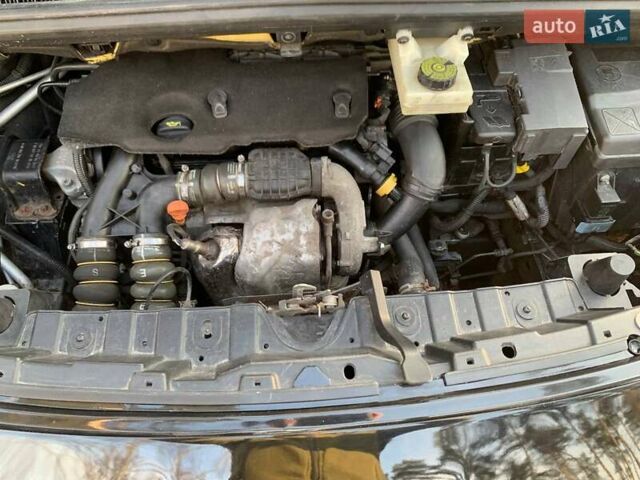 Черный Пежо 3008, объемом двигателя 1.56 л и пробегом 68 тыс. км за 11100 $, фото 6 на Automoto.ua