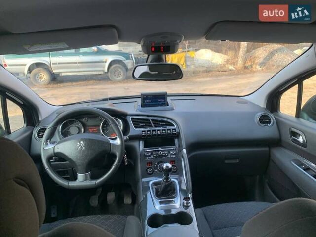 Черный Пежо 3008, объемом двигателя 1.56 л и пробегом 68 тыс. км за 11100 $, фото 16 на Automoto.ua