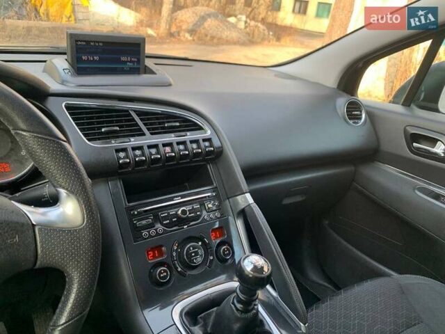 Черный Пежо 3008, объемом двигателя 1.56 л и пробегом 68 тыс. км за 11100 $, фото 12 на Automoto.ua