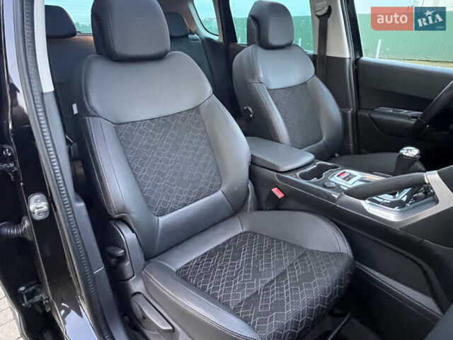 Чорний Пежо 3008, об'ємом двигуна 1.6 л та пробігом 249 тис. км за 12850 $, фото 42 на Automoto.ua