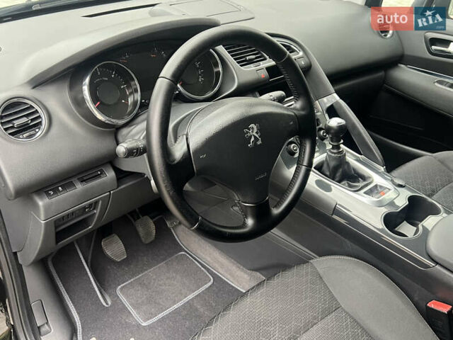 Черный Пежо 3008, объемом двигателя 1.6 л и пробегом 187 тыс. км за 10950 $, фото 30 на Automoto.ua