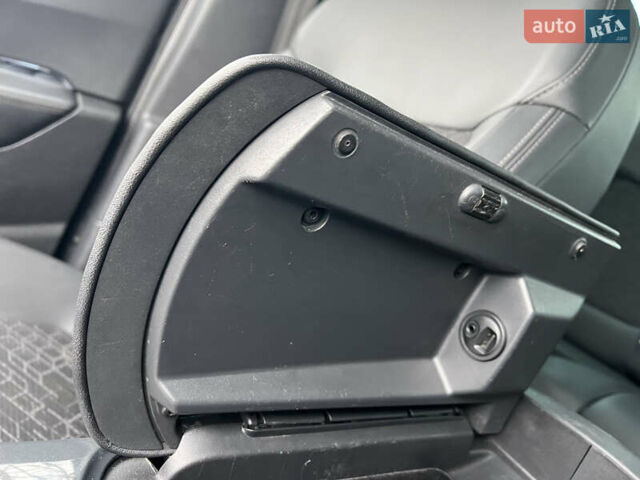 Черный Пежо 3008, объемом двигателя 1.6 л и пробегом 249 тыс. км за 12800 $, фото 65 на Automoto.ua