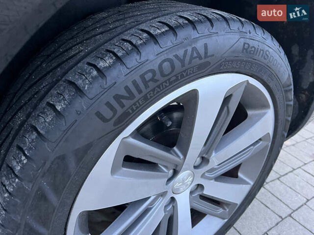 Чорний Пежо 3008, об'ємом двигуна 1.6 л та пробігом 249 тис. км за 12850 $, фото 59 на Automoto.ua
