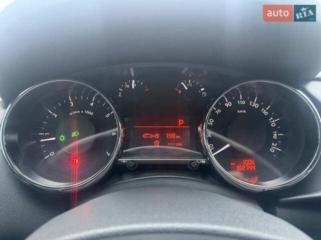 Черный Пежо 3008, объемом двигателя 1.6 л и пробегом 162 тыс. км за 10700 $, фото 4 на Automoto.ua