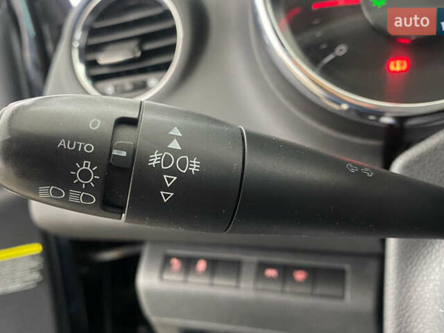 Черный Пежо 3008, объемом двигателя 1.6 л и пробегом 214 тыс. км за 12450 $, фото 15 на Automoto.ua