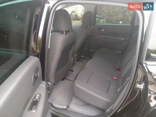 Чорний Пежо 3008, об'ємом двигуна 1.6 л та пробігом 216 тис. км за 12000 $, фото 7 на Automoto.ua