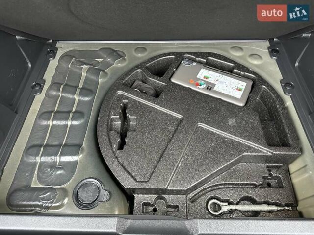 Черный Пежо 3008, объемом двигателя 2 л и пробегом 147 тыс. км за 14700 $, фото 69 на Automoto.ua