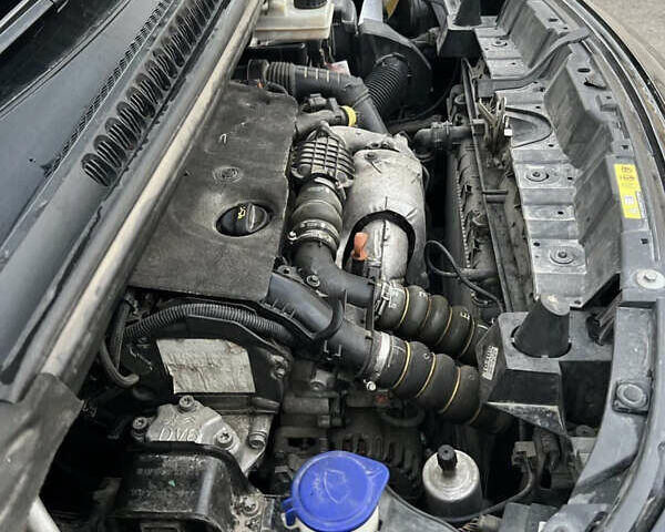 Черный Пежо 3008, объемом двигателя 1.56 л и пробегом 280 тыс. км за 12499 $, фото 12 на Automoto.ua