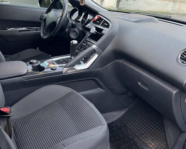 Черный Пежо 3008, объемом двигателя 1.56 л и пробегом 280 тыс. км за 12499 $, фото 8 на Automoto.ua