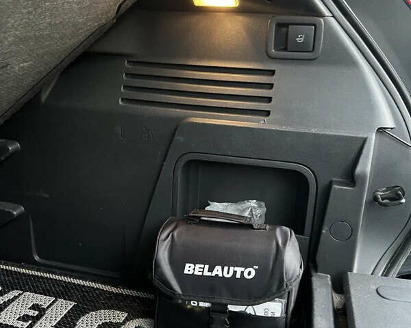 Черный Пежо 3008, объемом двигателя 1.56 л и пробегом 280 тыс. км за 12499 $, фото 16 на Automoto.ua