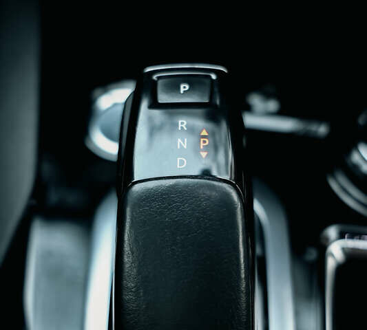 Черный Пежо 3008, объемом двигателя 2 л и пробегом 240 тыс. км за 18800 $, фото 31 на Automoto.ua