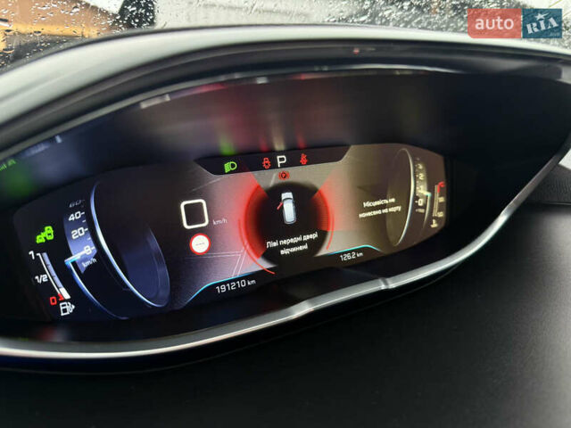 Черный Пежо 3008, объемом двигателя 1.6 л и пробегом 192 тыс. км за 18599 $, фото 30 на Automoto.ua