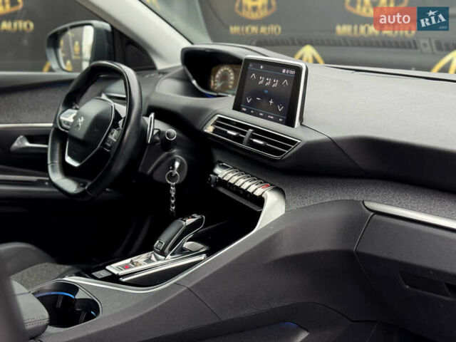 Чорний Пежо 3008, об'ємом двигуна 1.2 л та пробігом 151 тис. км за 20499 $, фото 13 на Automoto.ua