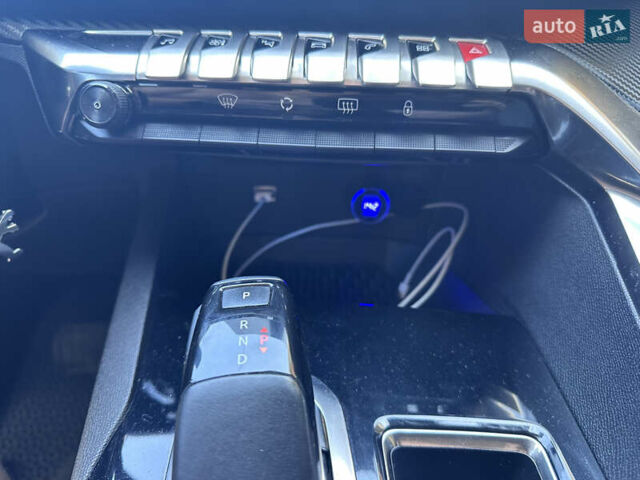 Пежо 3008 2017 в Стрые на Automoto.ua Черный Пежо 3008, объемом двигателя 1.56 л и пробегом 105 тыс. км за 18100 $, фото 14 на Automoto.ua