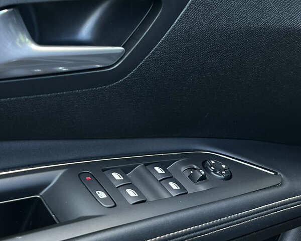 Черный Пежо 3008, объемом двигателя 1.56 л и пробегом 205 тыс. км за 17200 $, фото 39 на Automoto.ua