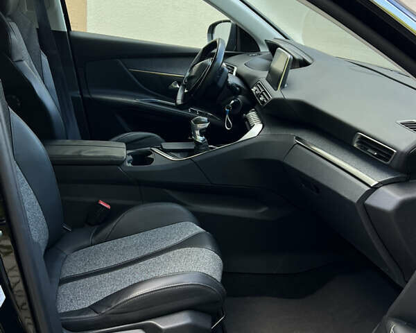 Черный Пежо 3008, объемом двигателя 1.56 л и пробегом 205 тыс. км за 17200 $, фото 48 на Automoto.ua