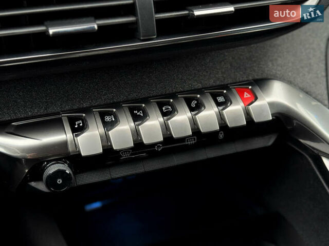 Чорний Пежо 3008, об'ємом двигуна 1.2 л та пробігом 151 тис. км за 20499 $, фото 29 на Automoto.ua