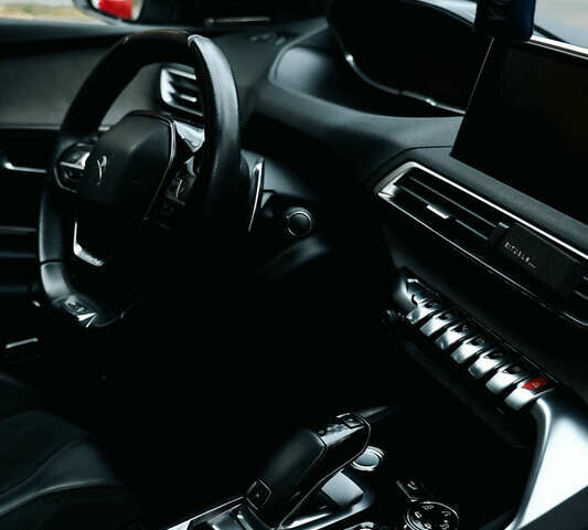 Черный Пежо 3008, объемом двигателя 2 л и пробегом 240 тыс. км за 18800 $, фото 25 на Automoto.ua