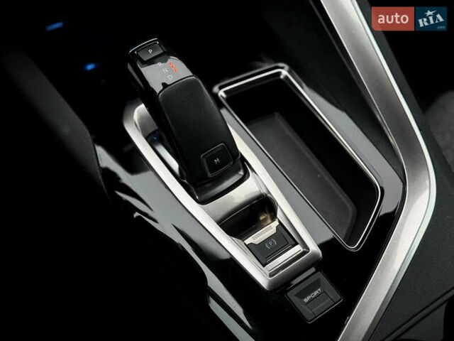 Чорний Пежо 3008, об'ємом двигуна 1.2 л та пробігом 151 тис. км за 20499 $, фото 30 на Automoto.ua