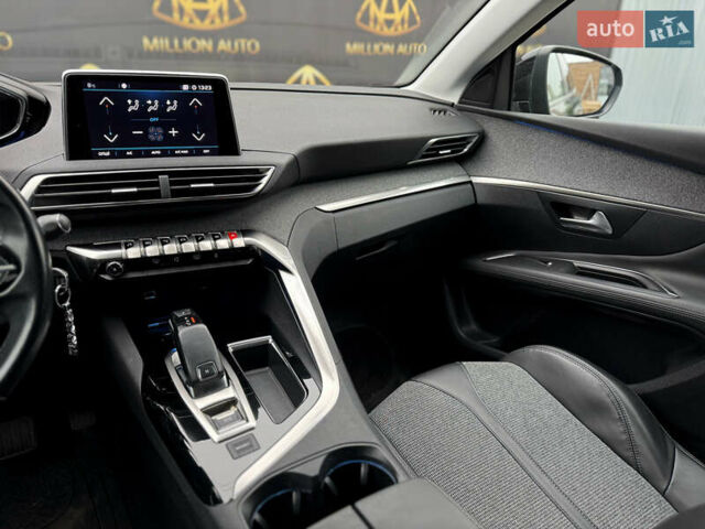 Чорний Пежо 3008, об'ємом двигуна 1.2 л та пробігом 151 тис. км за 20499 $, фото 19 на Automoto.ua