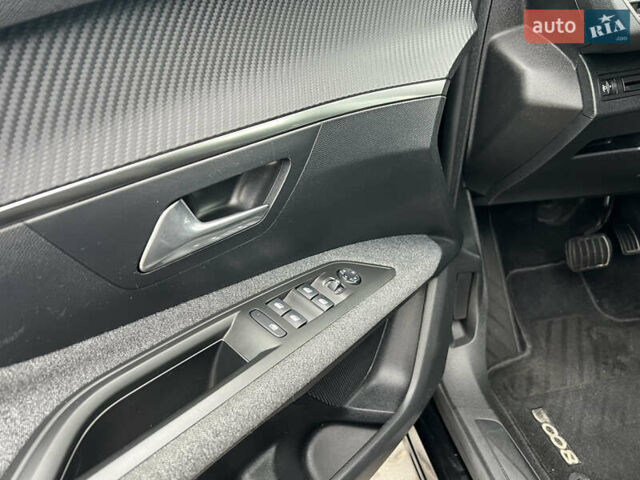 Черный Пежо 3008, объемом двигателя 1.5 л и пробегом 150 тыс. км за 18900 $, фото 11 на Automoto.ua