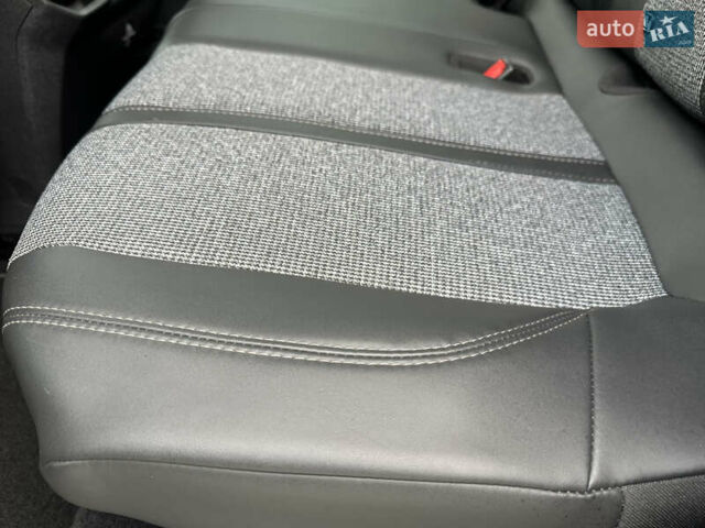 Черный Пежо 3008, объемом двигателя 1.5 л и пробегом 254 тыс. км за 17900 $, фото 38 на Automoto.ua