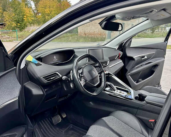 Черный Пежо 3008, объемом двигателя 1.5 л и пробегом 161 тыс. км за 19900 $, фото 12 на Automoto.ua