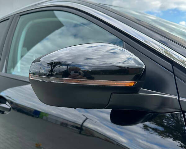 Черный Пежо 3008, объемом двигателя 1.5 л и пробегом 161 тыс. км за 19900 $, фото 17 на Automoto.ua