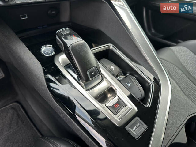 Черный Пежо 3008, объемом двигателя 1.5 л и пробегом 254 тыс. км за 17900 $, фото 71 на Automoto.ua