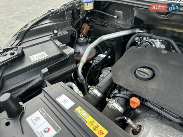 Черный Пежо 3008, объемом двигателя 1.5 л и пробегом 254 тыс. км за 17900 $, фото 85 на Automoto.ua