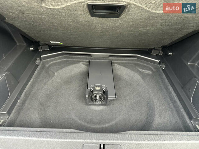 Черный Пежо 3008, объемом двигателя 1.5 л и пробегом 254 тыс. км за 17900 $, фото 52 на Automoto.ua