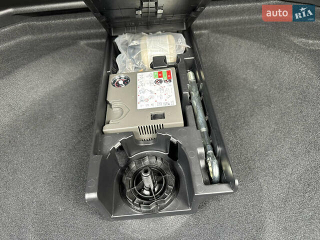 Черный Пежо 3008, объемом двигателя 1.5 л и пробегом 254 тыс. км за 17900 $, фото 53 на Automoto.ua