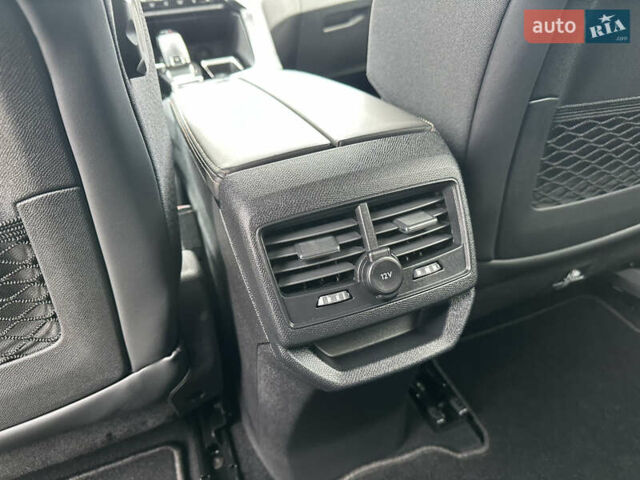 Черный Пежо 3008, объемом двигателя 1.5 л и пробегом 254 тыс. км за 17900 $, фото 39 на Automoto.ua