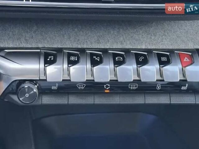 Чорний Пежо 3008, об'ємом двигуна 1.5 л та пробігом 165 тис. км за 20900 $, фото 7 на Automoto.ua