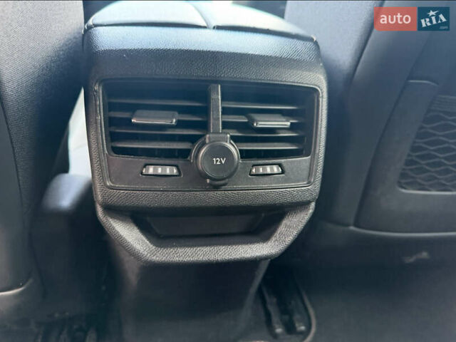 Черный Пежо 3008, объемом двигателя 1.5 л и пробегом 189 тыс. км за 18900 $, фото 33 на Automoto.ua