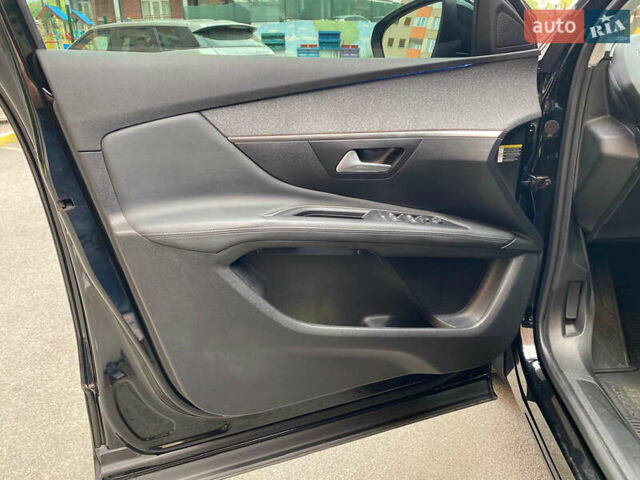 Черный Пежо 3008, объемом двигателя 2 л и пробегом 69 тыс. км за 25000 $, фото 5 на Automoto.ua