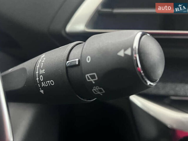 Черный Пежо 3008, объемом двигателя 1.5 л и пробегом 161 тыс. км за 20950 $, фото 10 на Automoto.ua