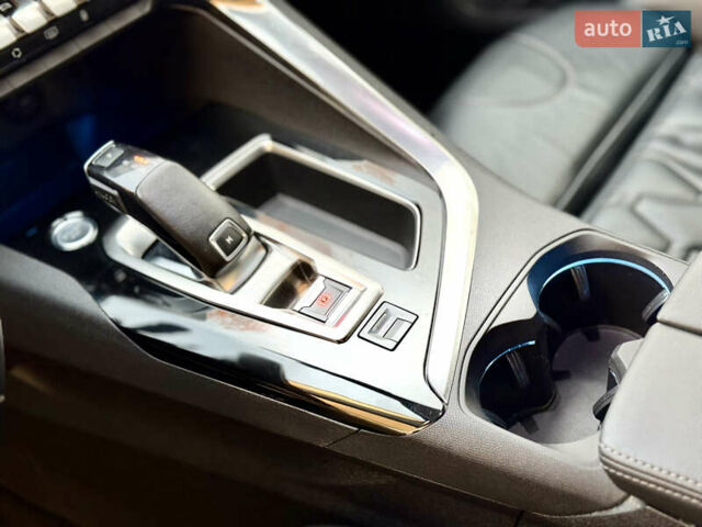 Черный Пежо 3008, объемом двигателя 1.56 л и пробегом 177 тыс. км за 19500 $, фото 26 на Automoto.ua