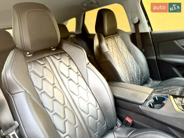 Черный Пежо 3008, объемом двигателя 1.56 л и пробегом 177 тыс. км за 19500 $, фото 32 на Automoto.ua